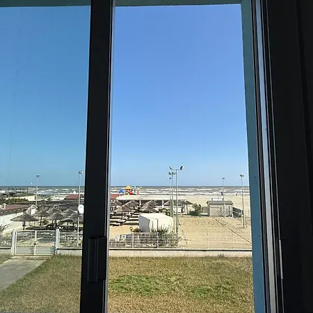 Casa Celeste Sul Mare بيت شباب *