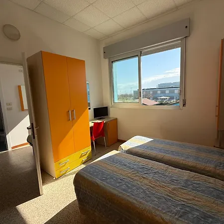 Casa Celeste Sul Mare Hostal Cesenatico