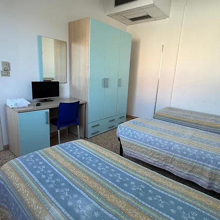 Casa Celeste Sul Mare Hostal Cesenatico